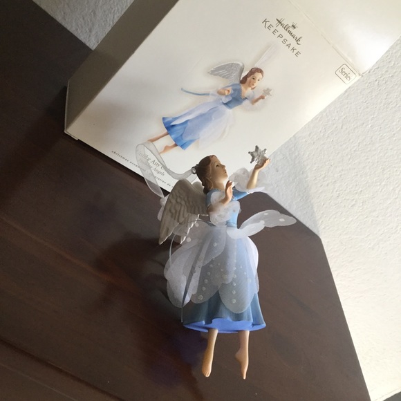 Hallmark Keepsake Series Collectibles - Picture 1 of 7
